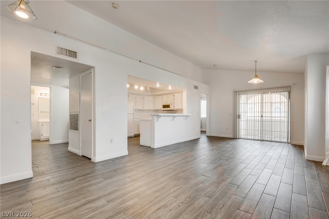 Photo 4 of 7950 W Flamingo Road #2052
