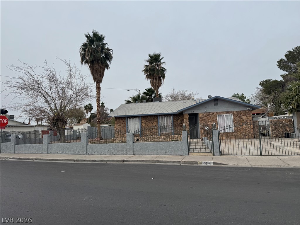 3643 Indios Avenue, Las Vegas 89121