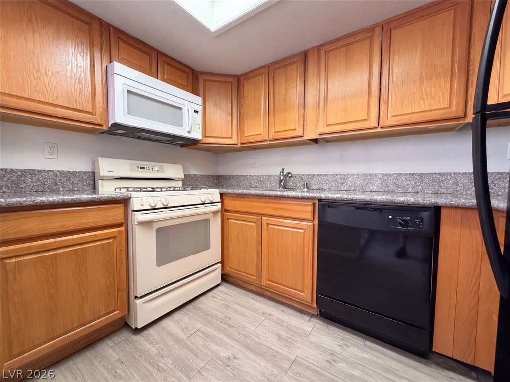Photo 2 of 5240 Janfred Court #1