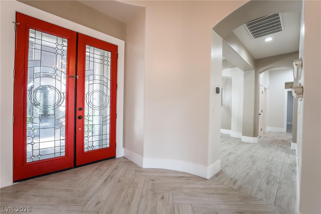 Photo 4 of 10820 Woodstream Court