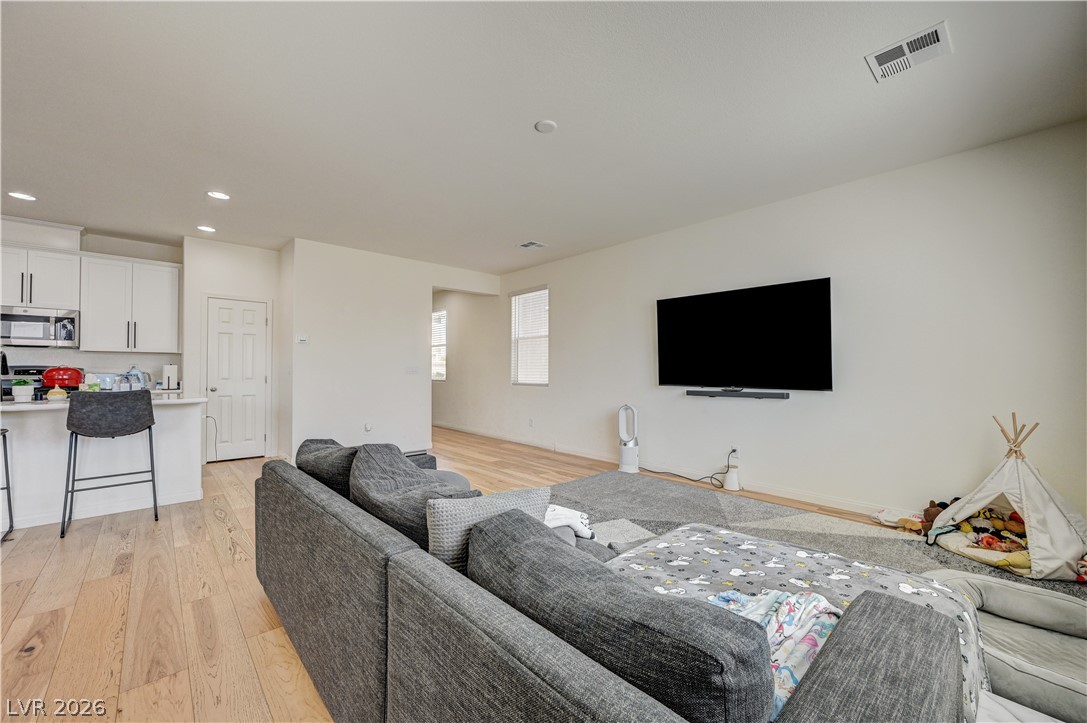 Photo 13 of 43, 4417 Frias Falls Avenue