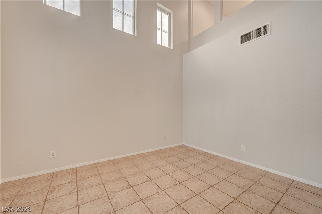 Photo 5 of 8117 Jade Harbor Court