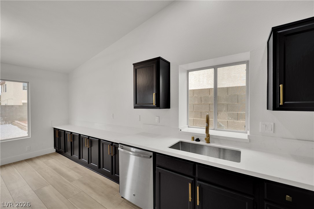 Photo 5 of 908 Sunnyfield Way