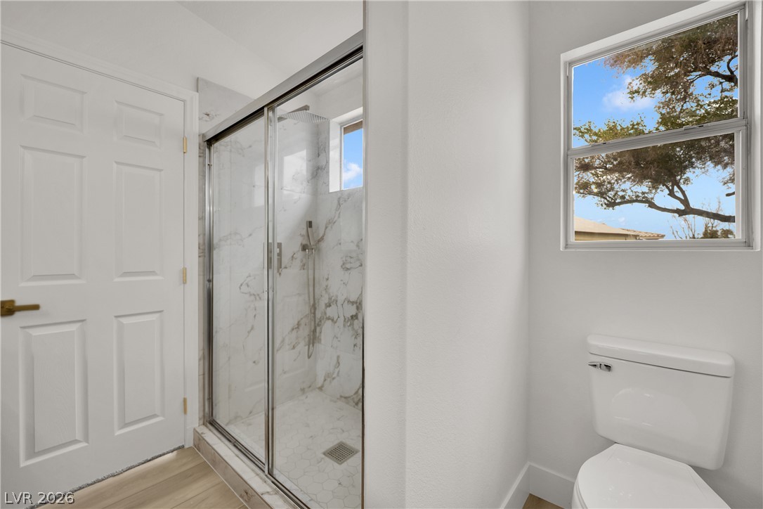Photo 13 of 25, 908 Sunnyfield Way