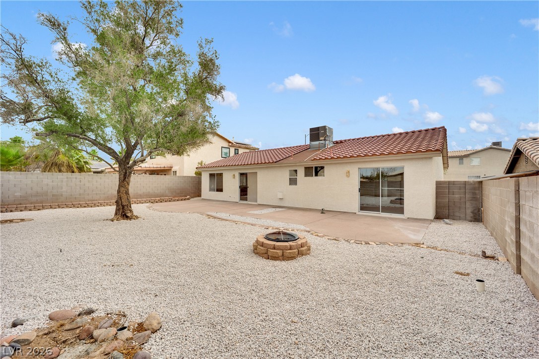 Photo 22 of 25, 908 Sunnyfield Way