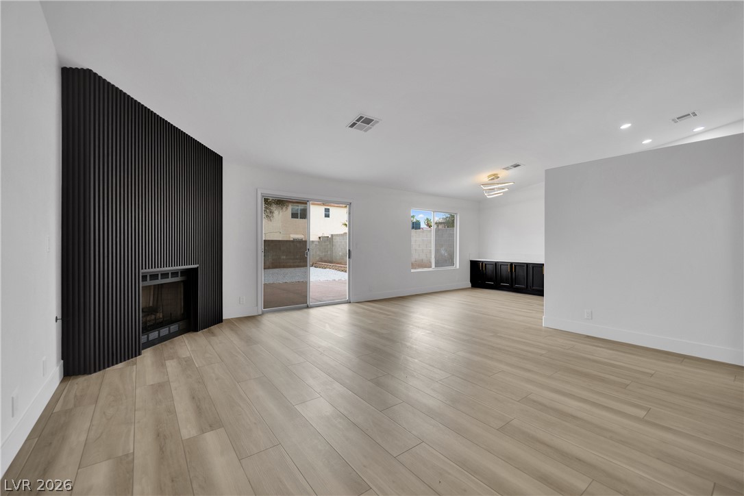 Photo 2 of 908 Sunnyfield Way