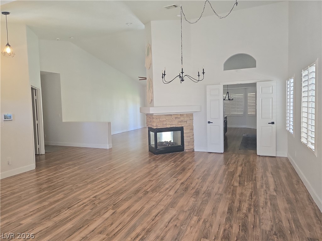 Photo 3 of 2246 Alanhurst Drive