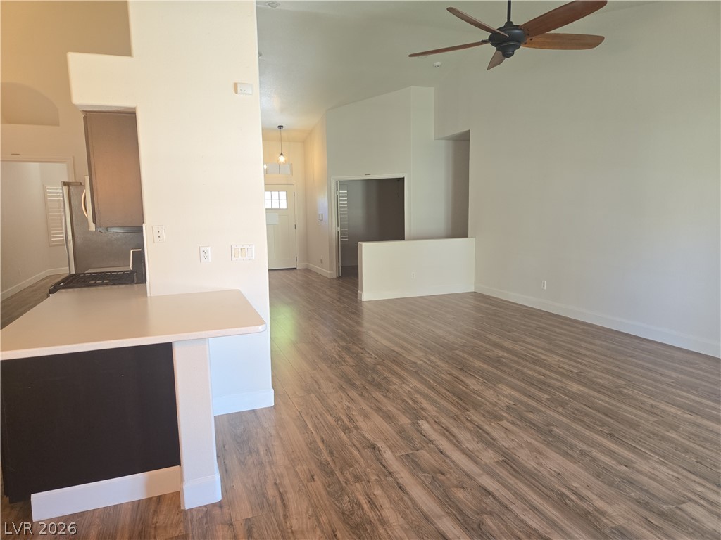 Photo 6 of 34, 2246 Alanhurst Drive