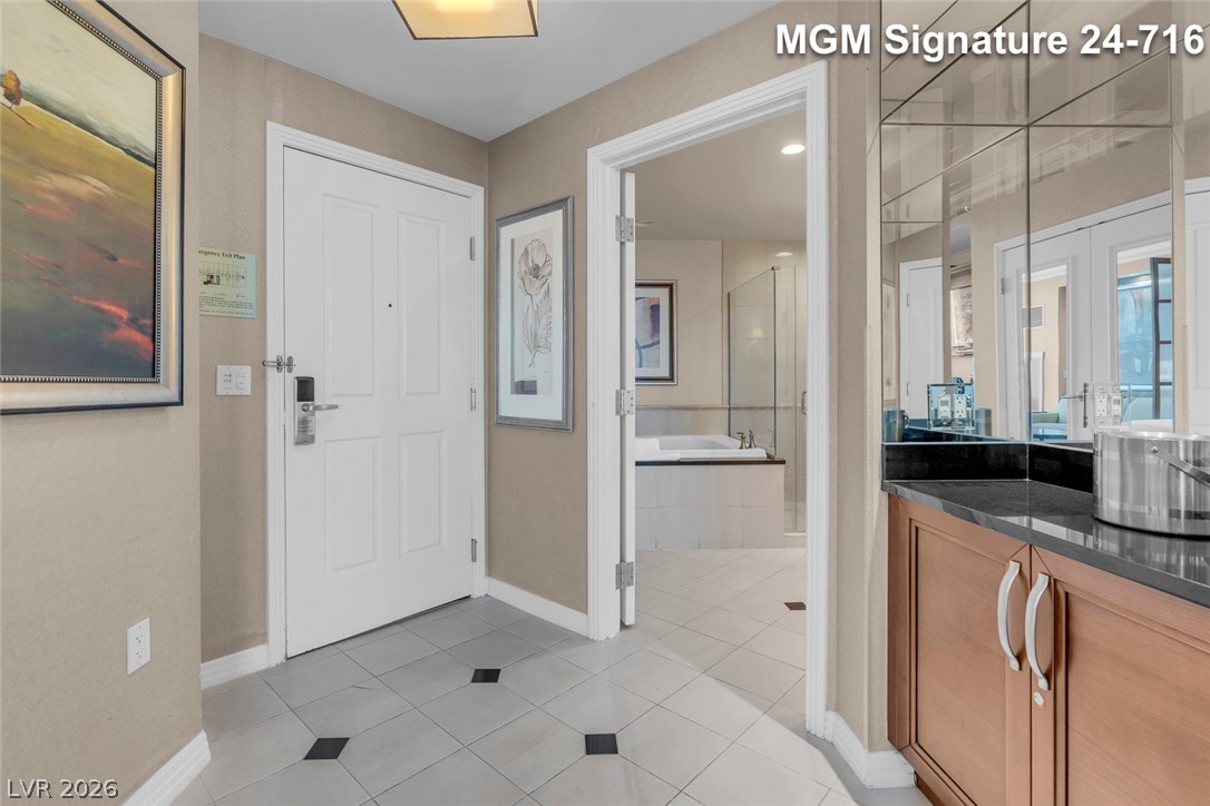 Photo 33 of 50, 135 E Harmon Avenue #2416