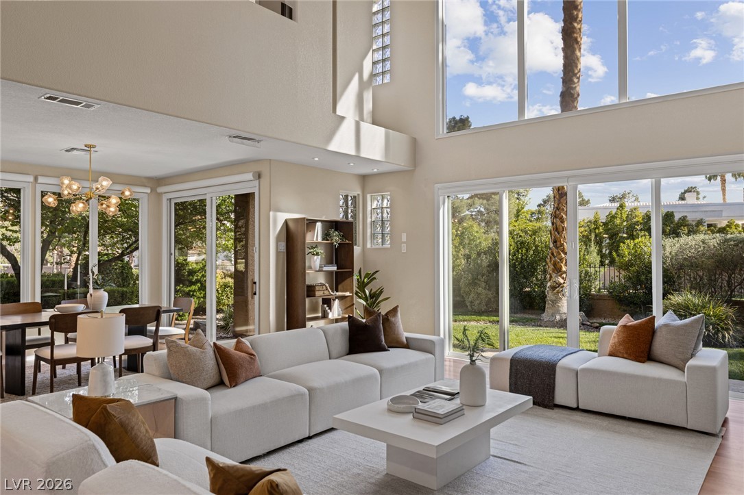 8325 Turtle Creek Circle, Las Vegas 89113