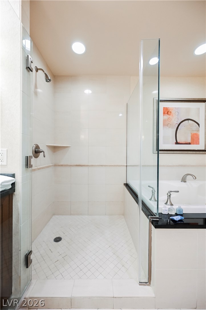 Photo 27 of 37, 145 E HARMON Avenue #1411