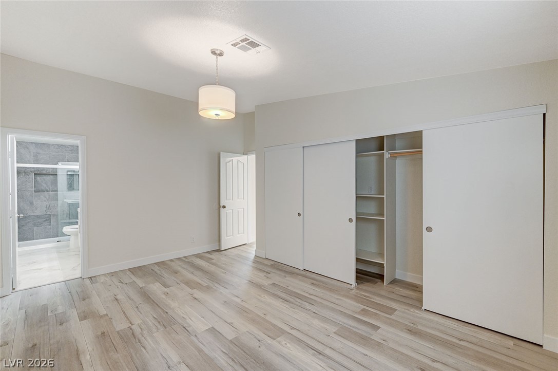 Photo 32 of 37, 2633 S Durango Drive #201