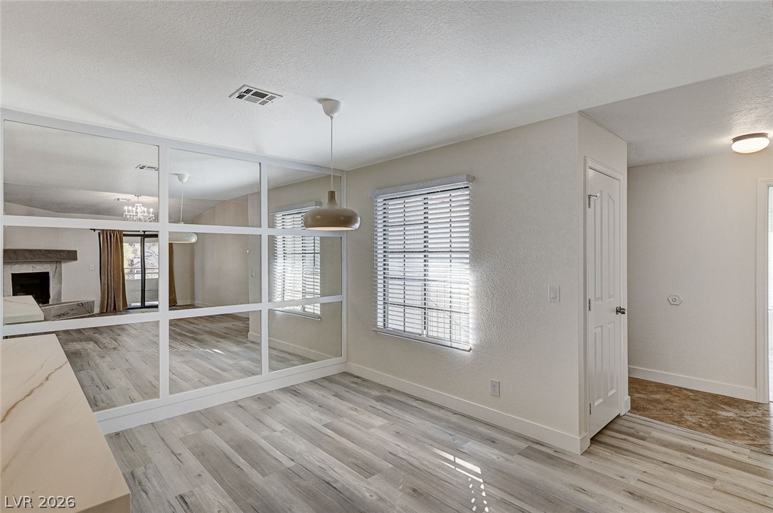Photo 11 of 37, 2633 S Durango Drive #201