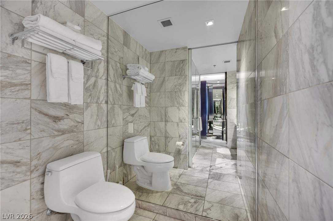 Photo 21 of 71, 4381 W Flamingo Road #2022