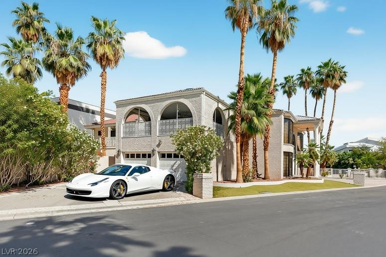 2834 Queens Courtyard Divide, Las Vegas 89109