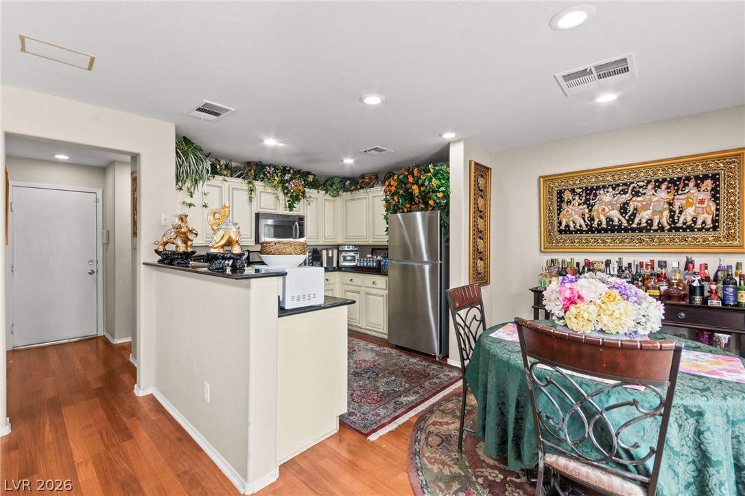 Photo 4 of 11905 Haven Street