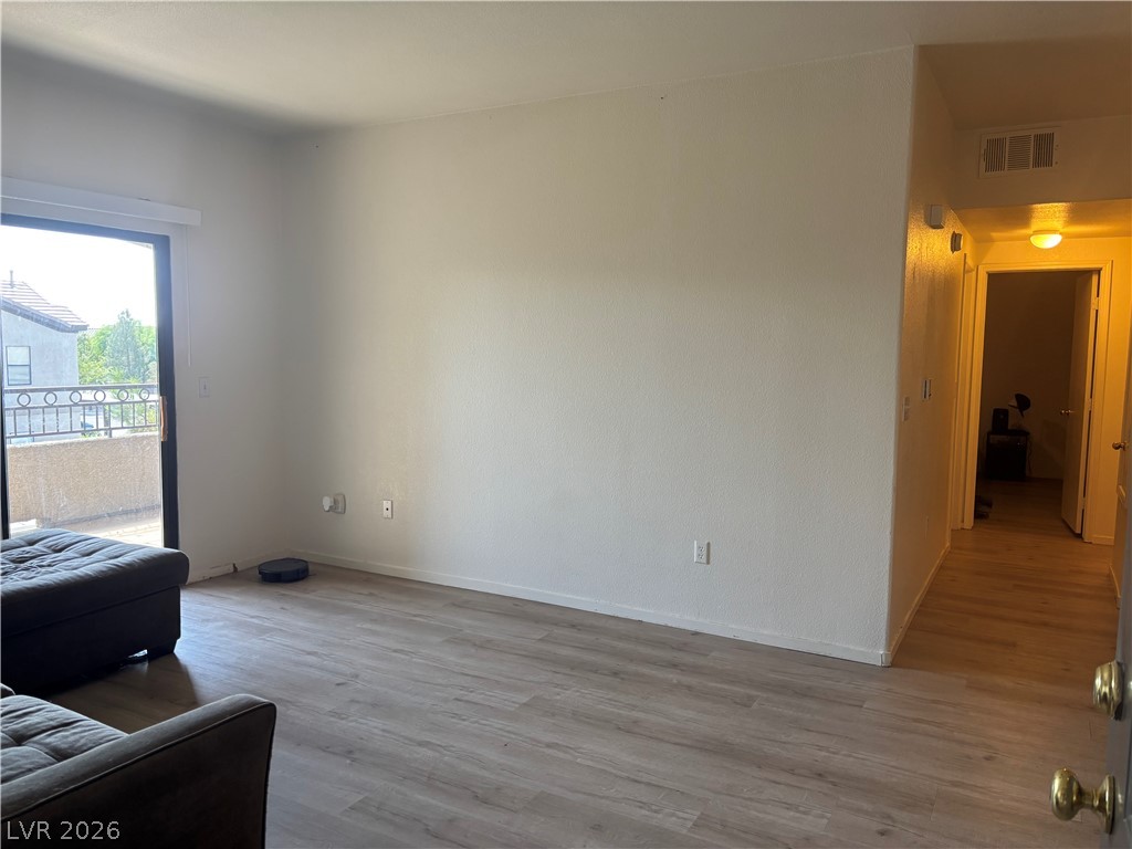 Photo 6 of 33, 8250 N Grand Canyon Drive #2003