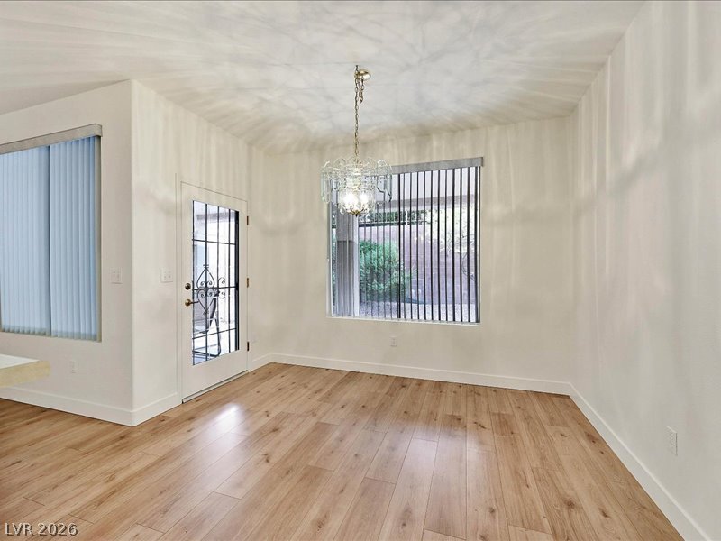 Photo 7 of 39, 501 Dalgreen Place