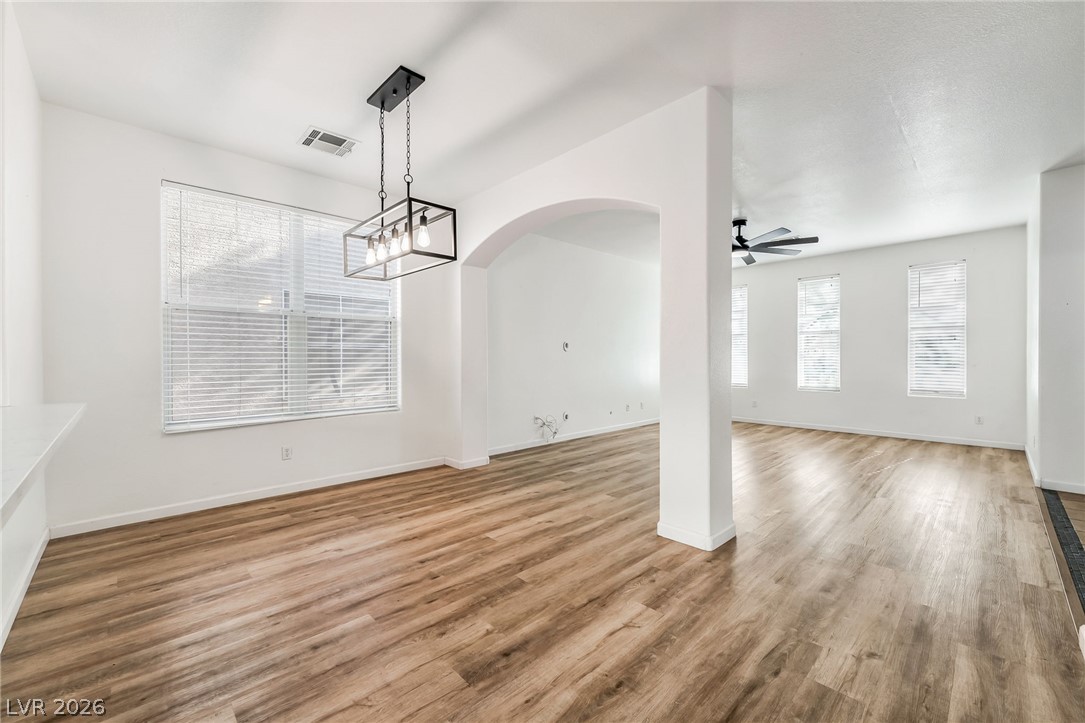 Photo 5 of 10165 Tait Street