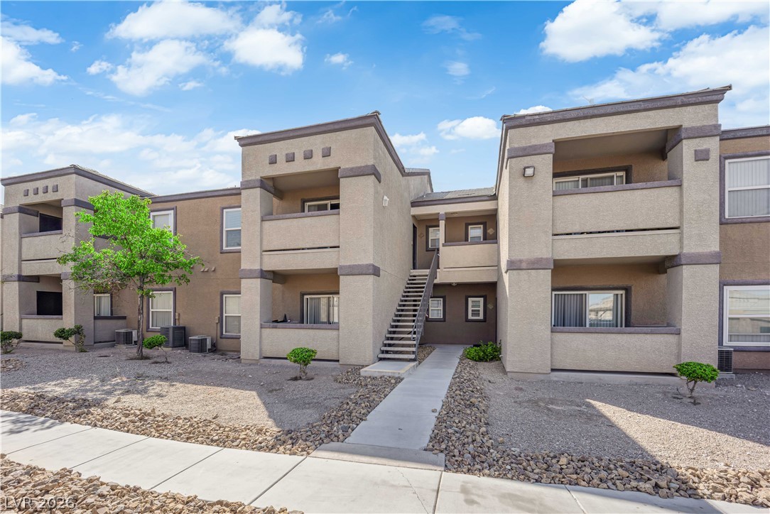 Photo 8 of 26, 6650 W Warm Springs Road #2159