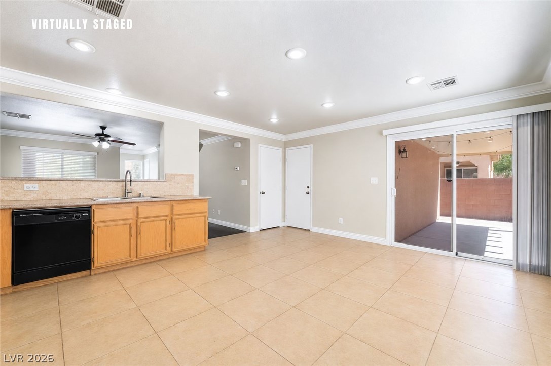 Photo 7 of 27, 7225 Neches Avenue
