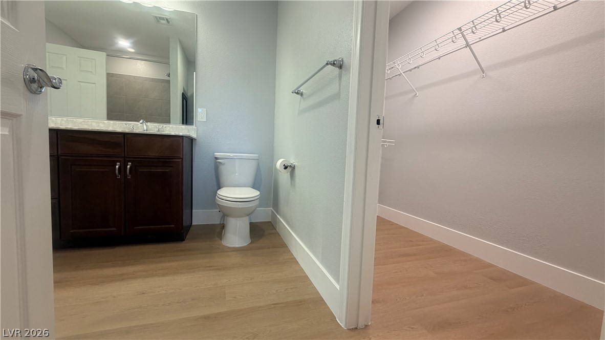 Photo 36 of 44, 5718 Woodchester Avenue