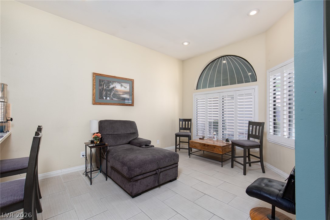 Photo 13 of 39, 2882 Bridgepointe Drive