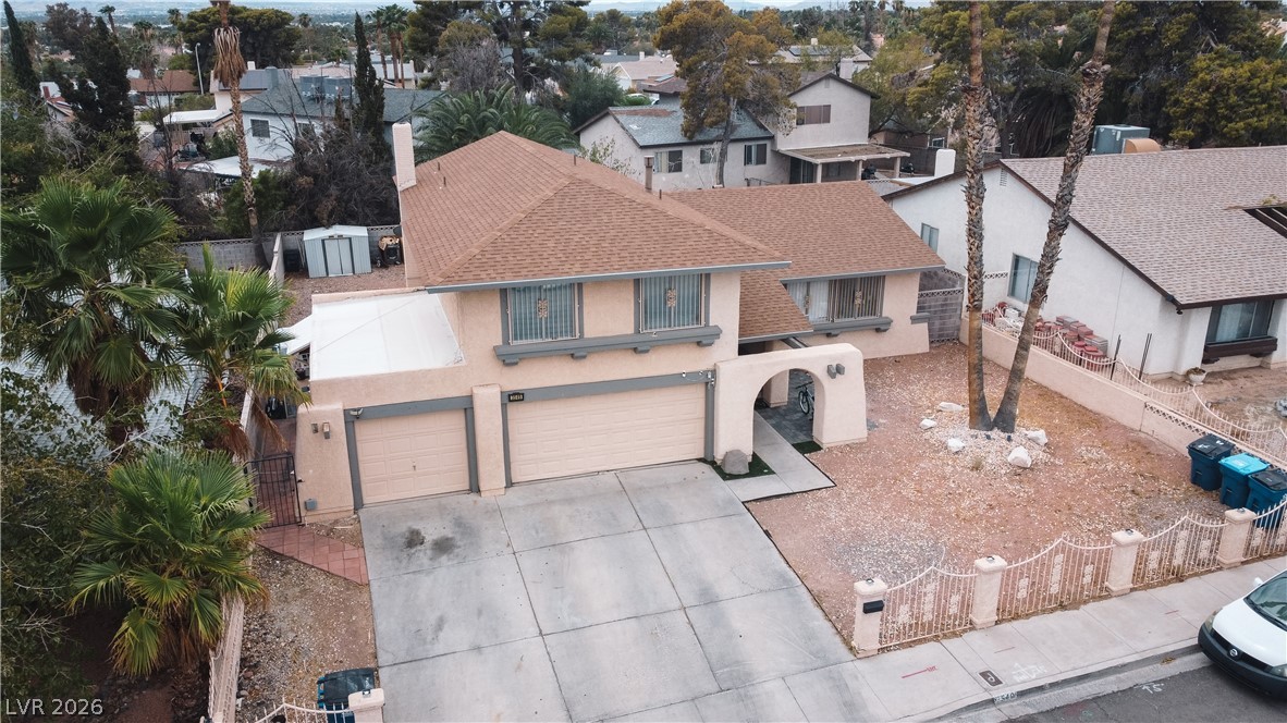 Photo 4 of 3549 E Reno Avenue