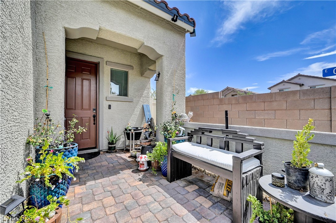 Photo 4 of 6830 Camino Real Street