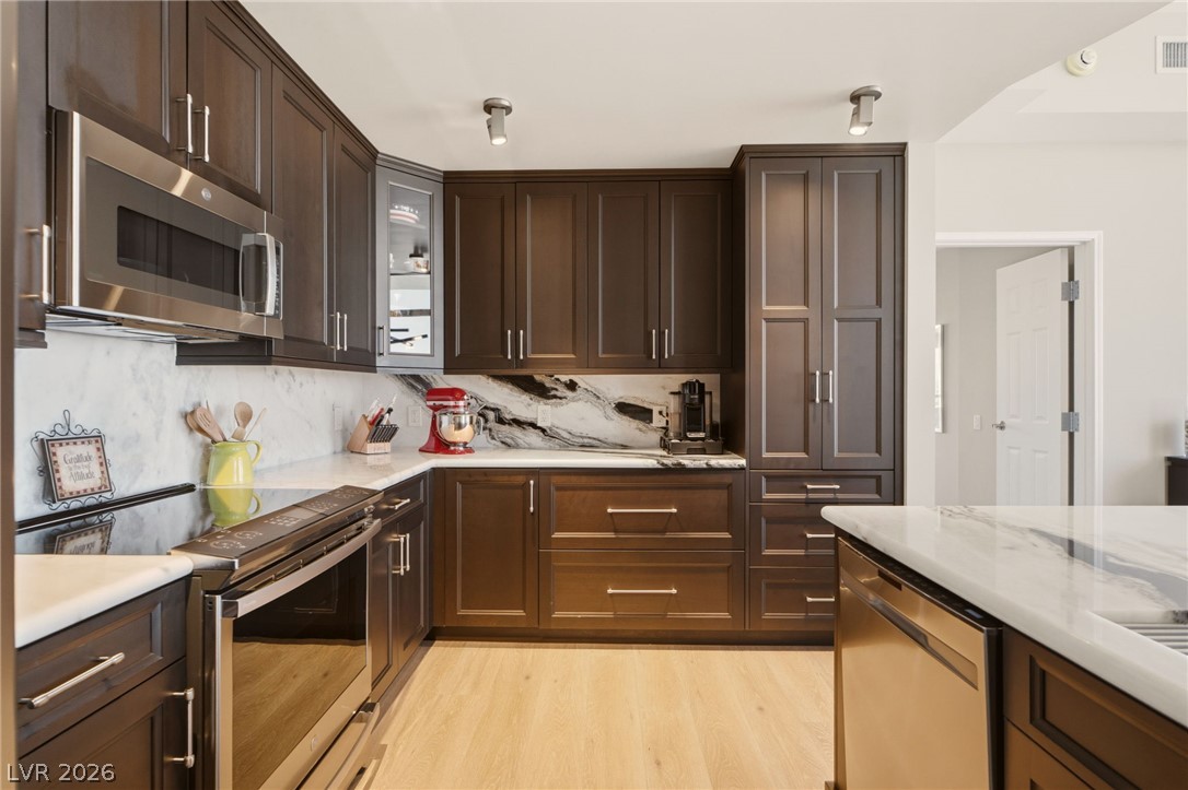 Photo 10 of 69, 200 W Sahara Avenue #4004