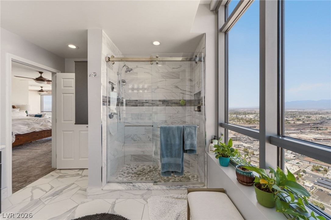 Photo 32 of 69, 200 W Sahara Avenue #4004