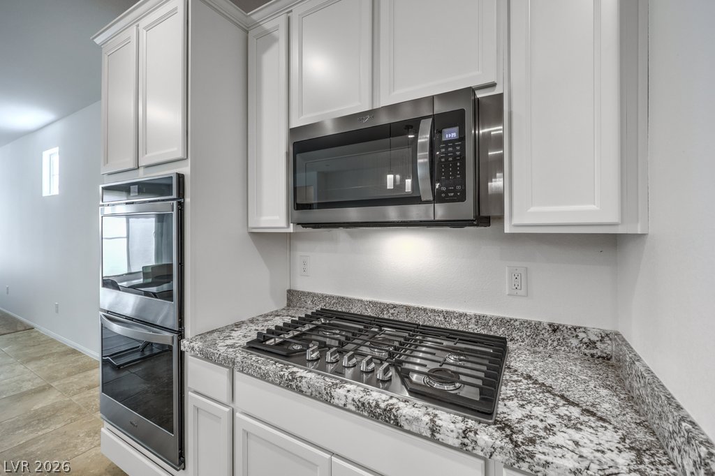 Photo 9 of 39, 593 Timberfalls Lane