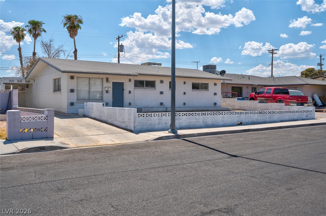 Photo 2 of 4313 El Conlon Avenue