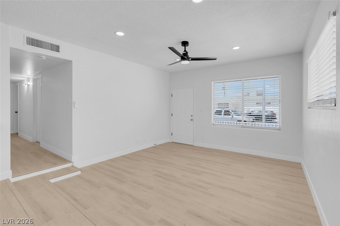 Photo 3 of 4313 El Conlon Avenue