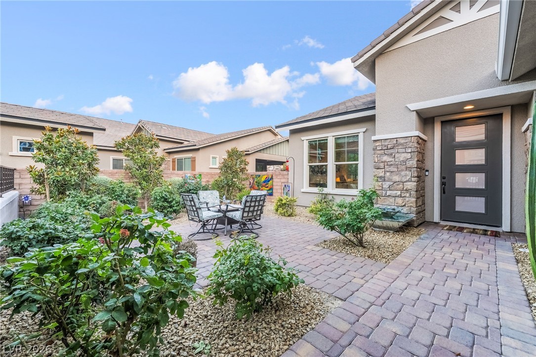 Photo 6 of 68, 11111 Luna Blanca Drive