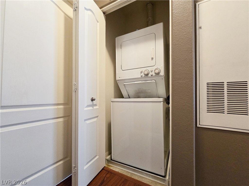 Photo 18 of 24, 8805 Jeffreys Street #2053