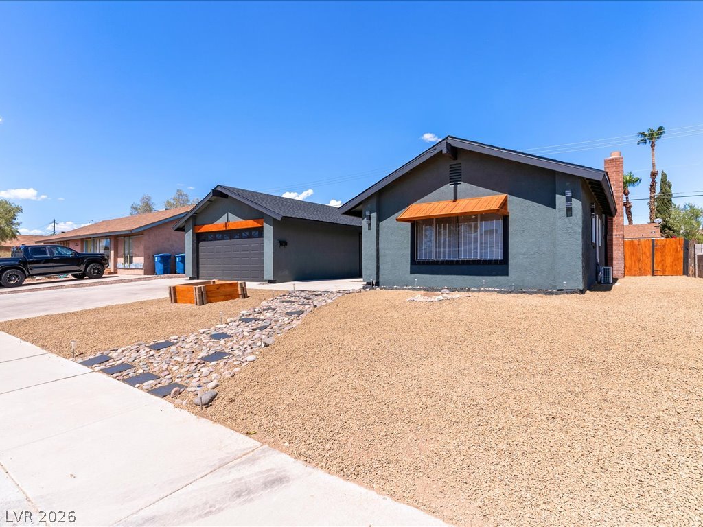 Photo 4 of 5282 Stampa Avenue
