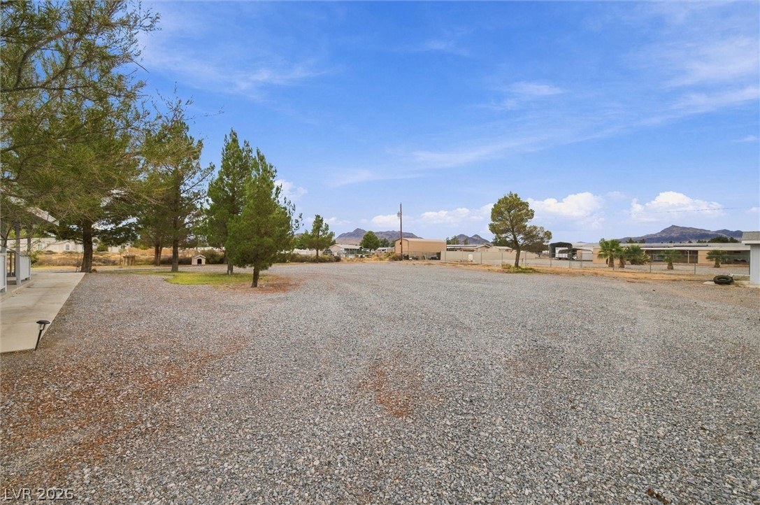Photo 11 of 39, 3450 W Horn Road