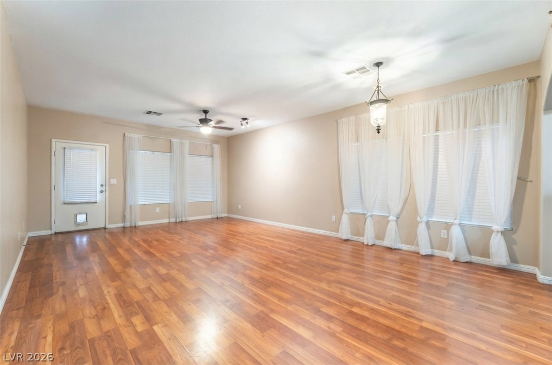 Photo 4 of 5113 Mambo Vista Avenue