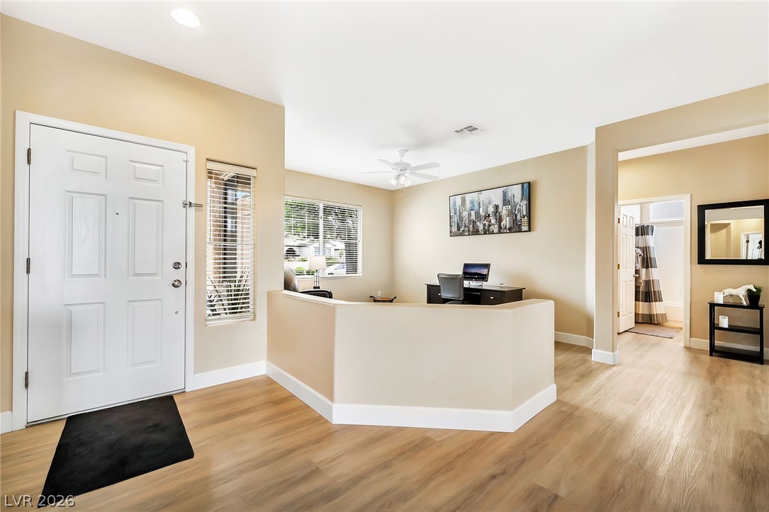 Photo 6 of 31, 2570 Terrytown Avenue