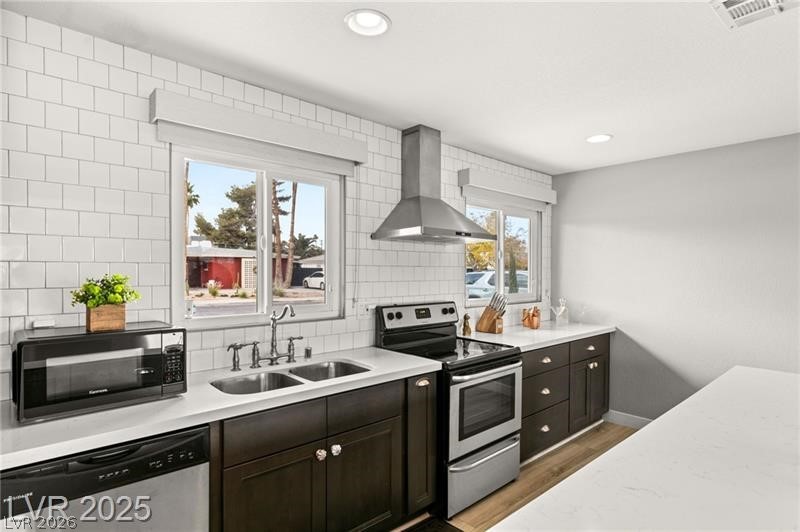 Photo 5 of 1707 S 8th