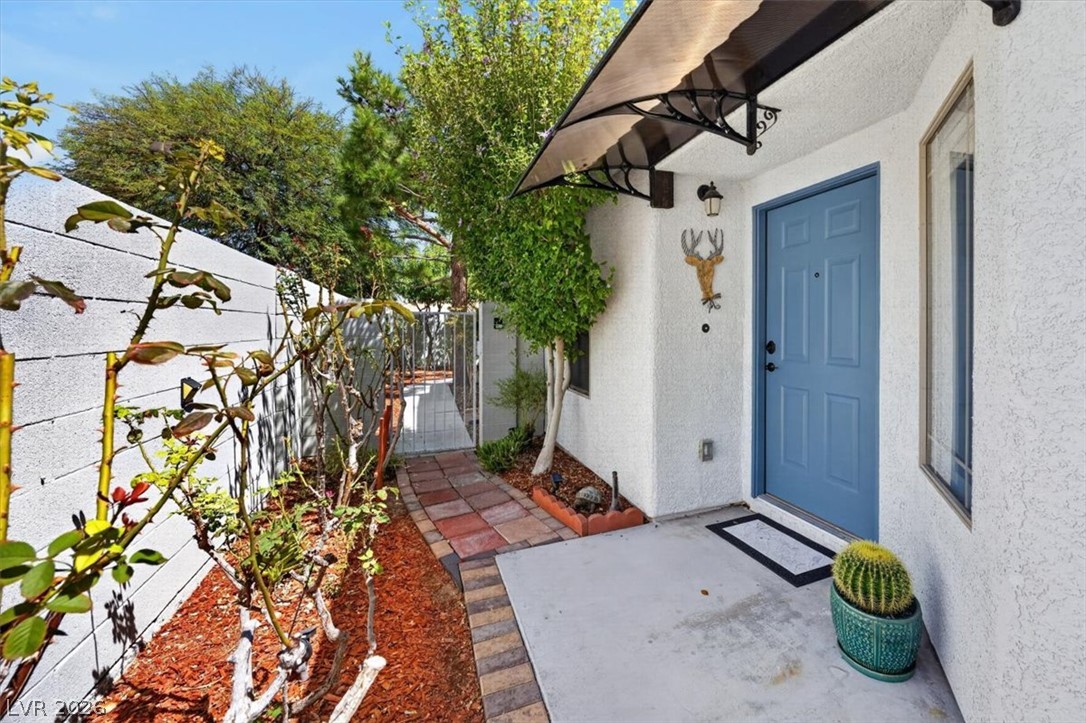 Photo 2 of 9686 Giddings Avenue