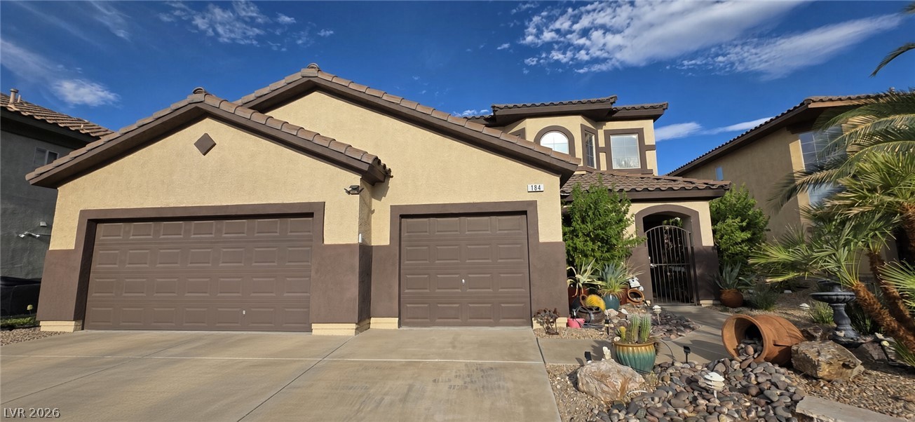 184 Red Arches Court, Henderson 89012