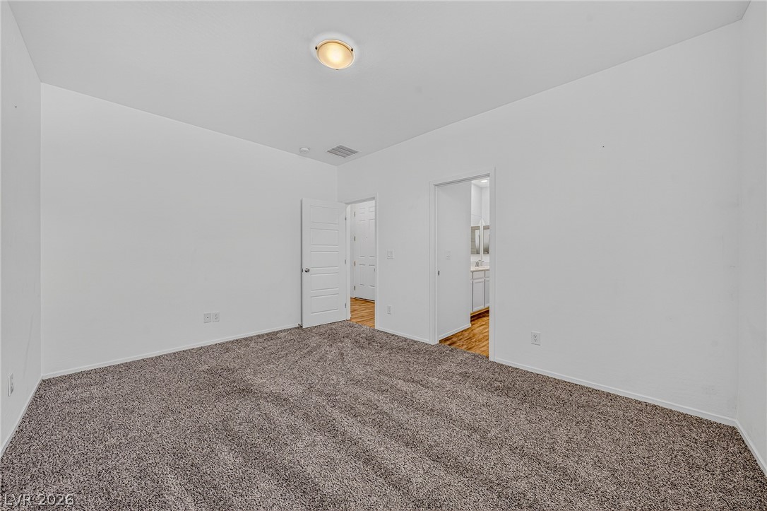 Photo 13 of 44, 4920 Peppertree Street