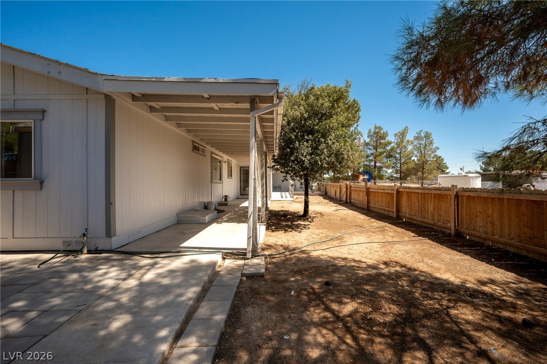 Photo 45 of 56, 1921 Las Casitas Street