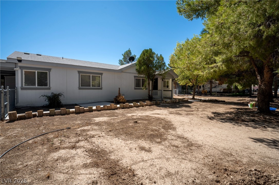Photo 3 of 1921 Las Casitas Street