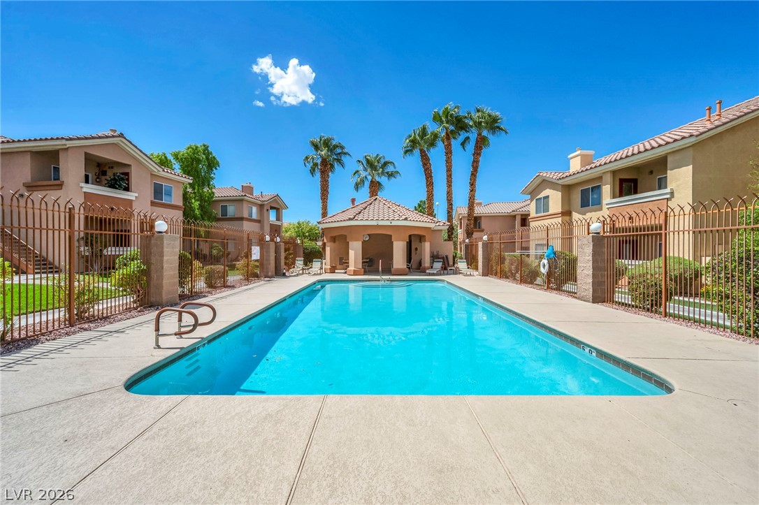 Photo 32 of 34, 1050 E Cactus Avenue #2088