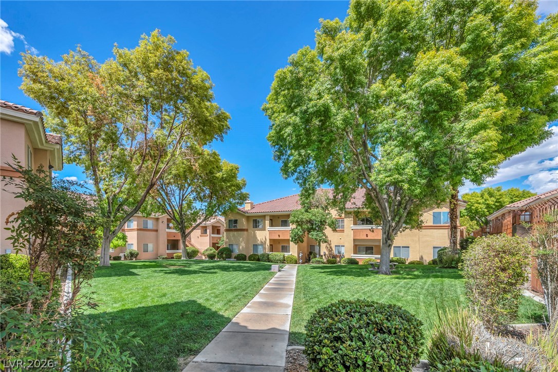 Photo 33 of 34, 1050 E Cactus Avenue #2088
