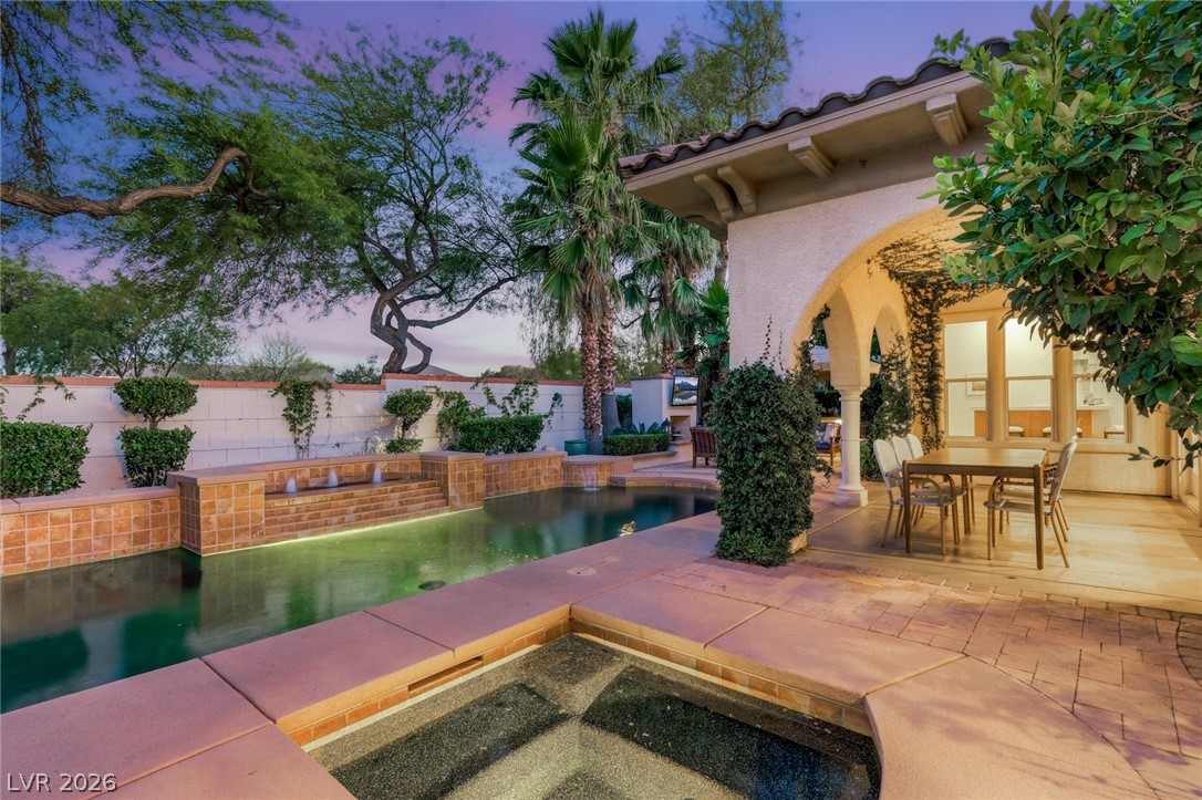 Photo 9 of 76, 10817 BERINGER Drive