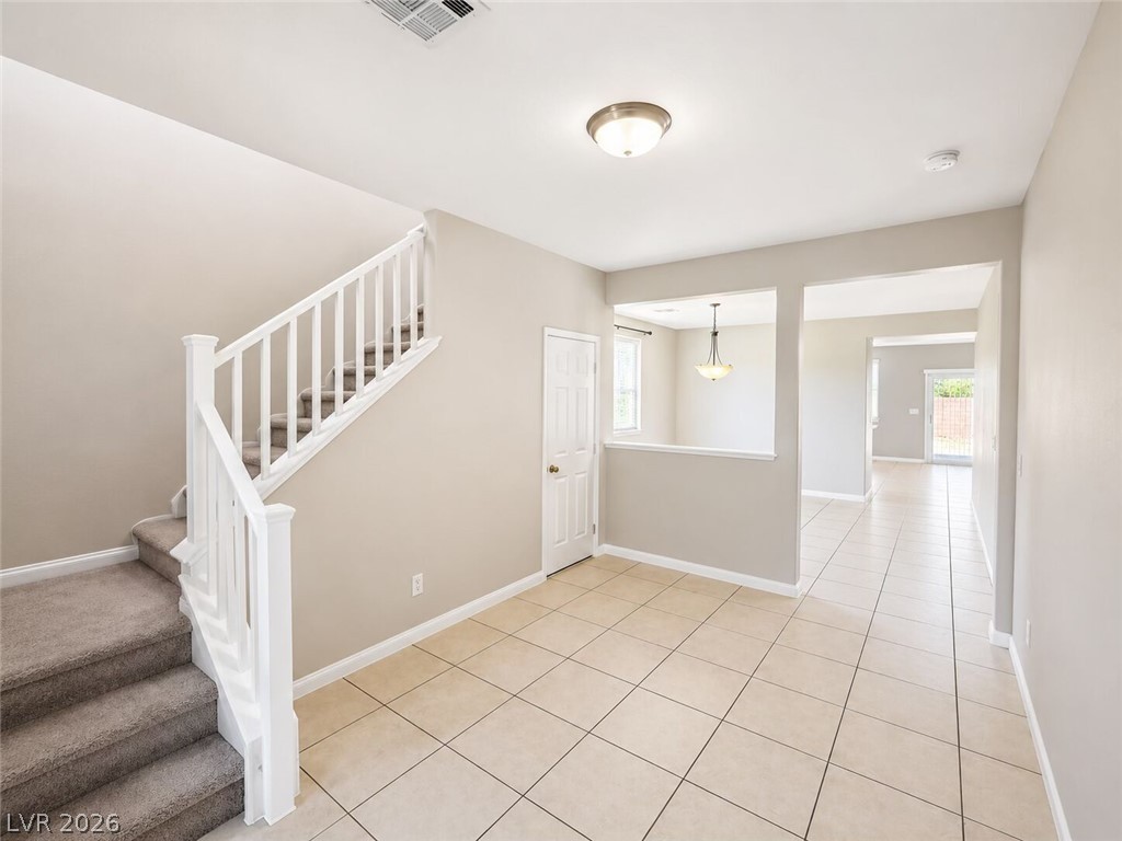 Photo 4 of 2716 Graceful Grove Avenue